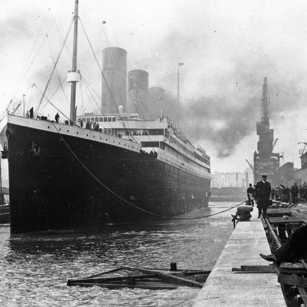 Titanic: A Historical Collection