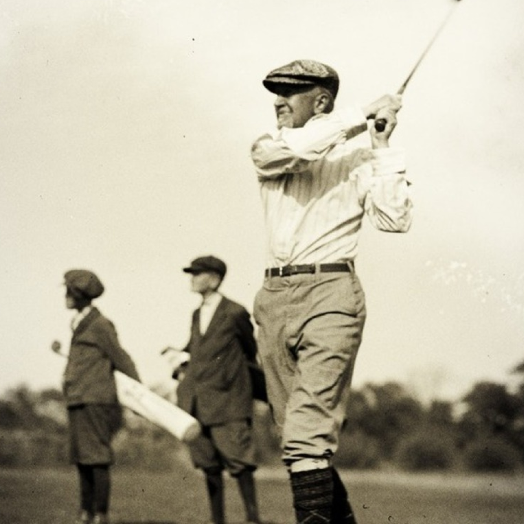 Golf: A Historical Collection