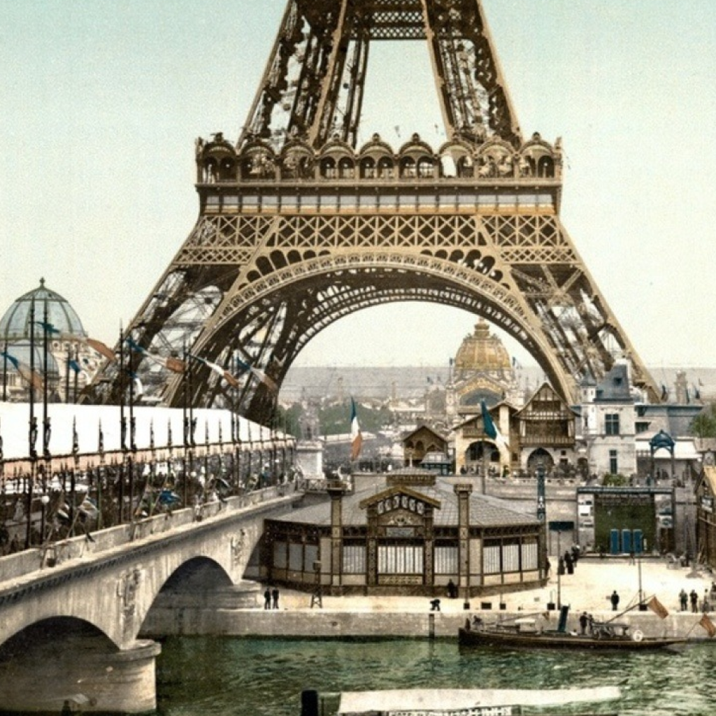 Paris: A Historic Travel Collection